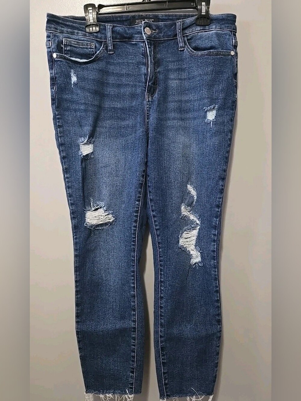 Judy Blue Jeans Women's 15/32 Blue Denim Relaxed Fit Distressed
